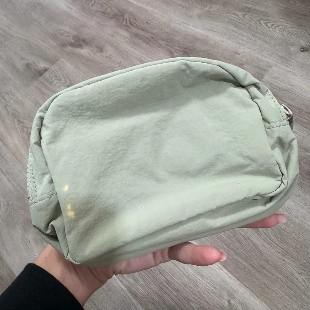Lululemon Athletica Go Getter Pouch Mini Gray Sage Bag STAINED BLEACHED